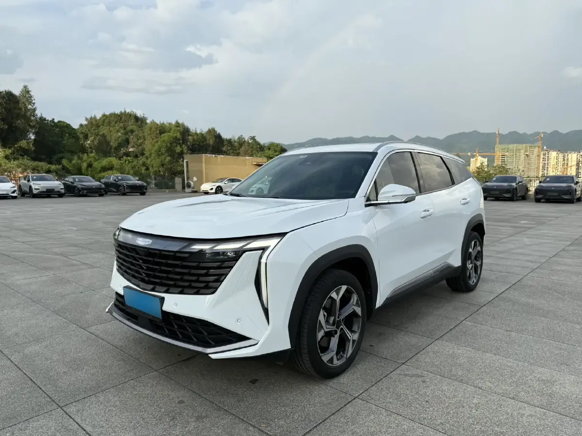 2023 Geely StarRay 1.5T 181HP L4 7DCT