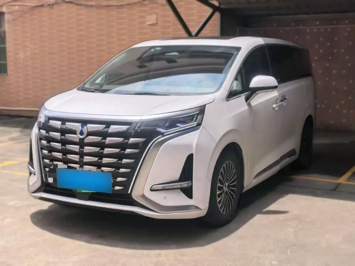 2022 Denza D9 1.5T 139HP L4 E-CVT PHEV 40.06KWH