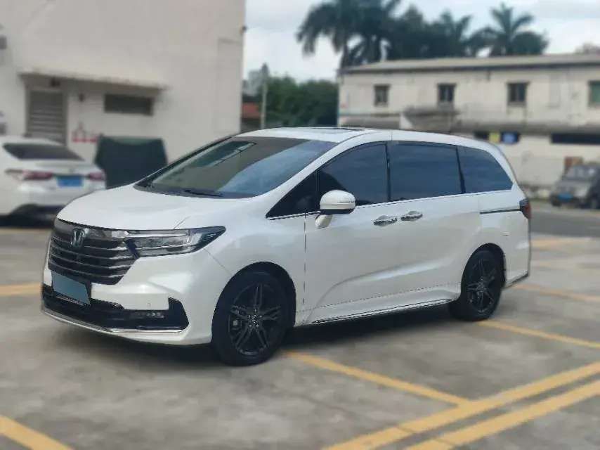 2022 Honda Odyssey 2.0L 146HP L4 E-CVT Hybrid