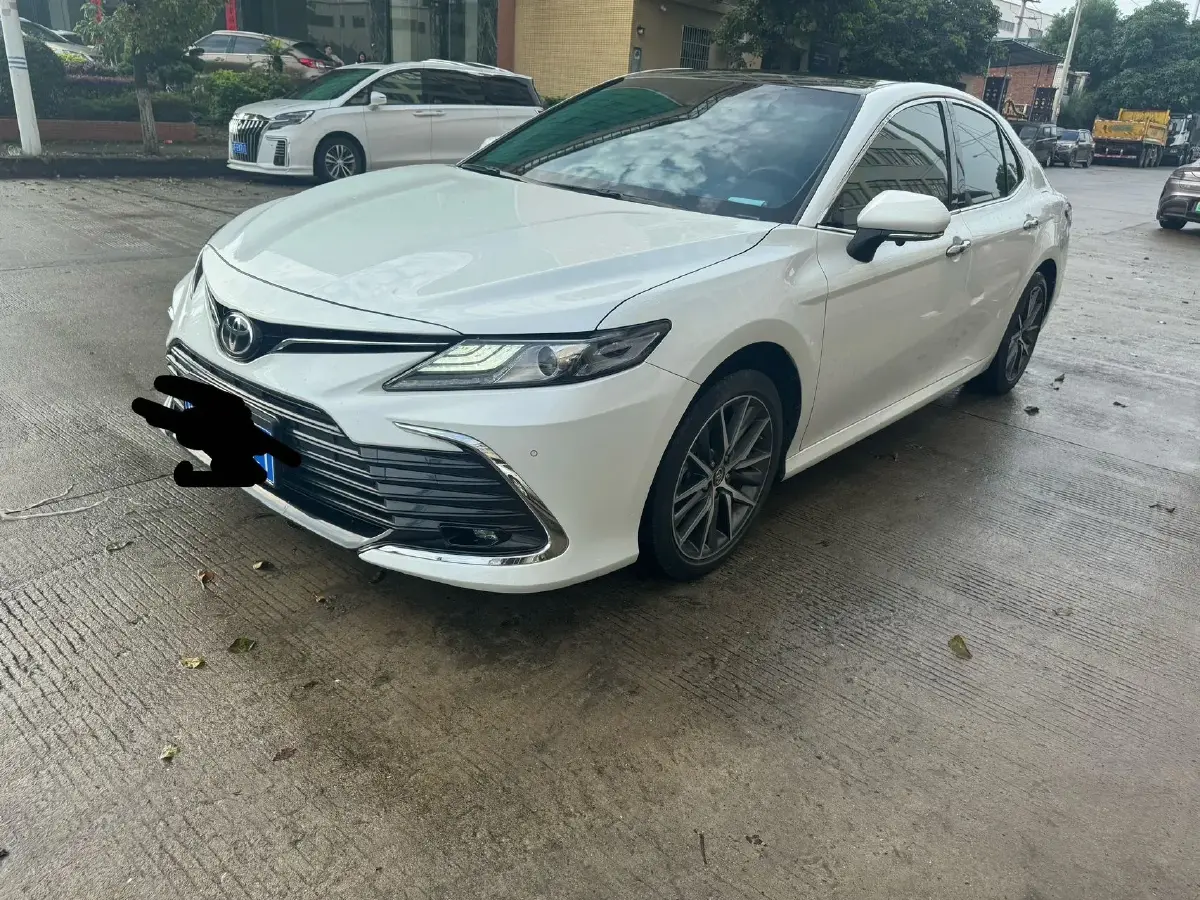 2021 Toyota Camry 2.5L 209HP L4 8AT
