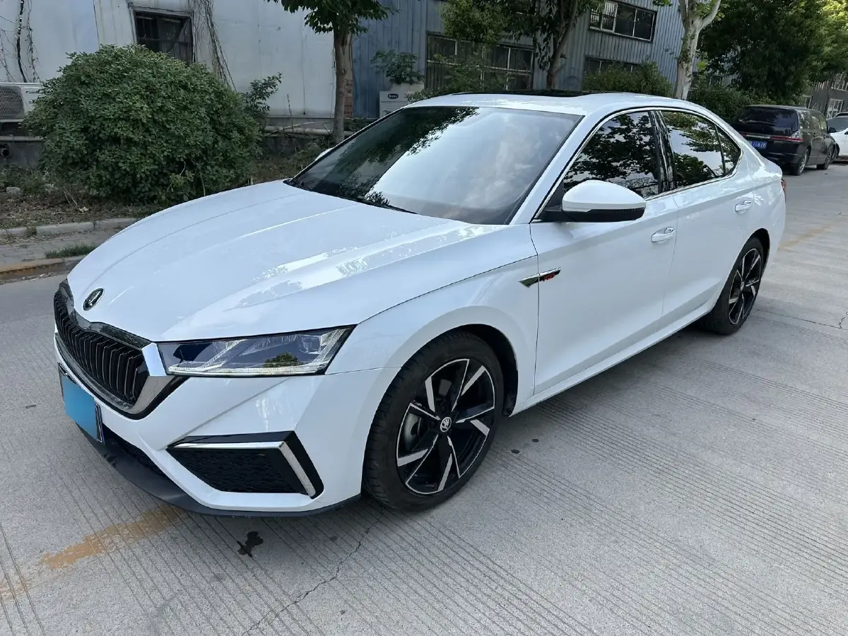 2023 Skoda Octavia 1.4T 150HP L4 7DCT