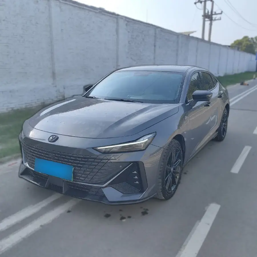 2023 ChangAn UNI-V iDD 1.5T 170HP L4 6TCT PHEV 18.4KWH