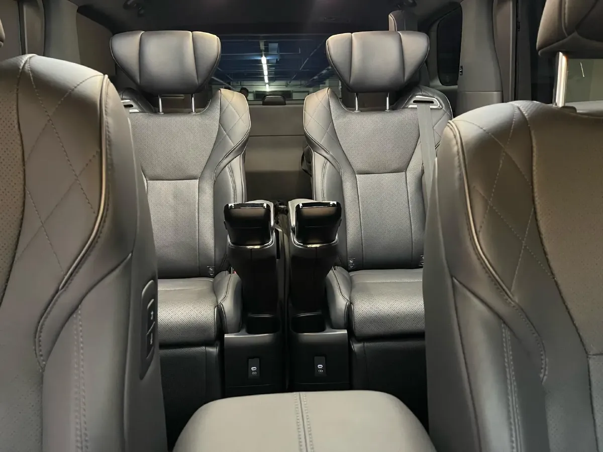 2024 Toyota Vellfire 2.5L 190HP L4 E-CVT Hybrid,autocango,china used car exporter,china ev exporter,chinese used car exporter,chinese used ev exporter