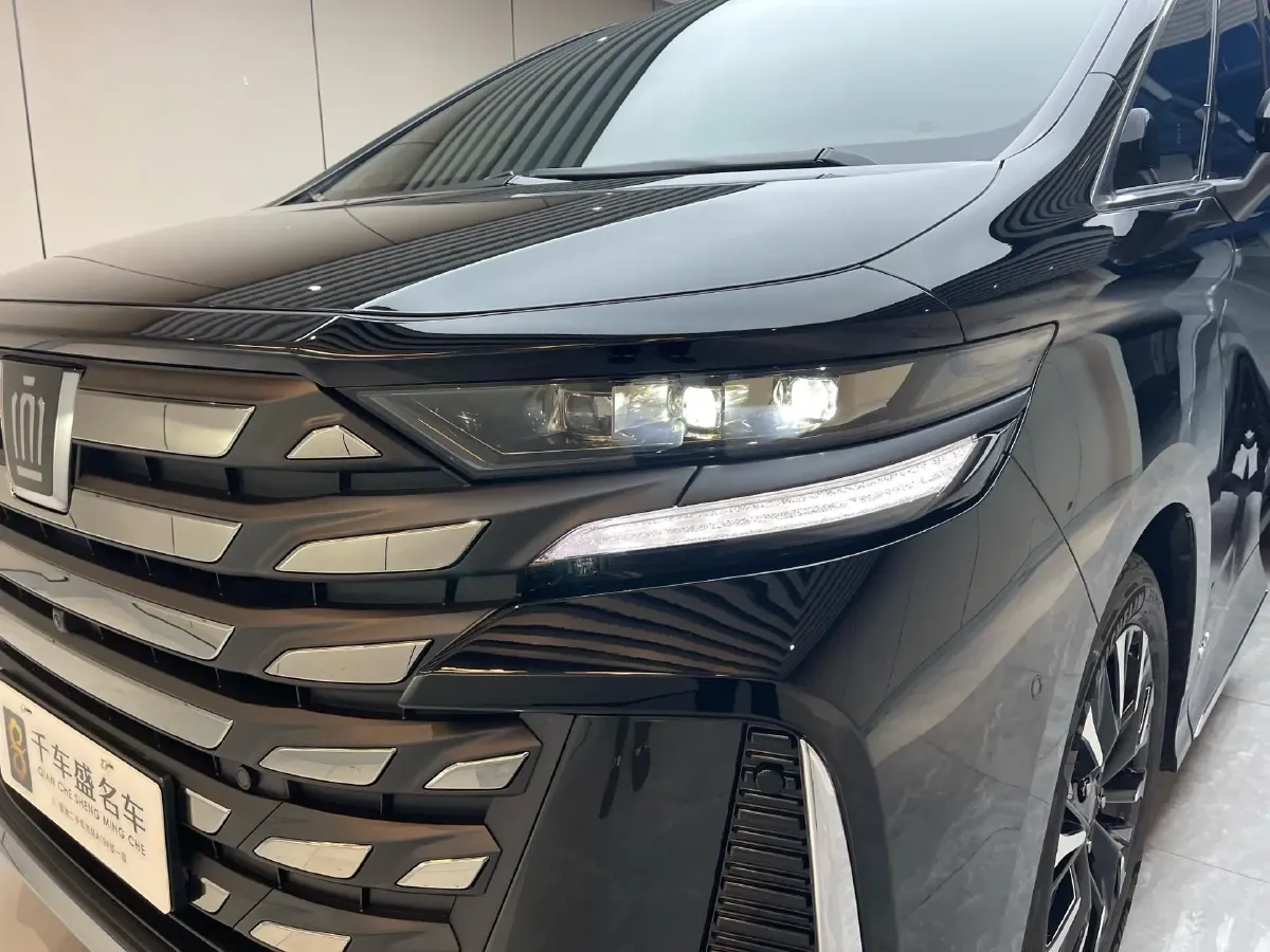 2024 Toyota Vellfire 2.5L 190HP L4 E-CVT Hybrid,autocango,china used car exporter,china ev exporter,chinese used car exporter,chinese used ev exporter