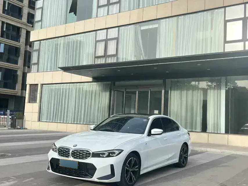 2023 BMW 3 Series 2.0T 184HP L4 8AT