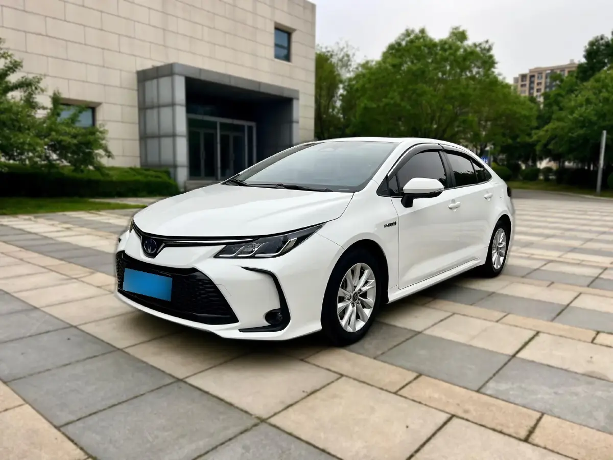 2023 Toyota Corolla 1.8L 98HP L4 E-CVT Hybrid