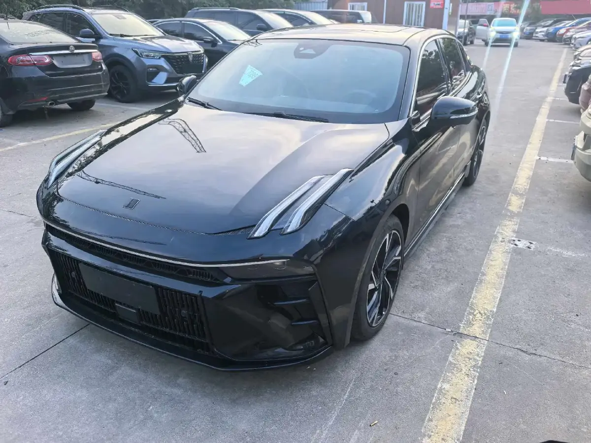 2023 LYNK&CO 03 2.0T 254HP L4 7DCT