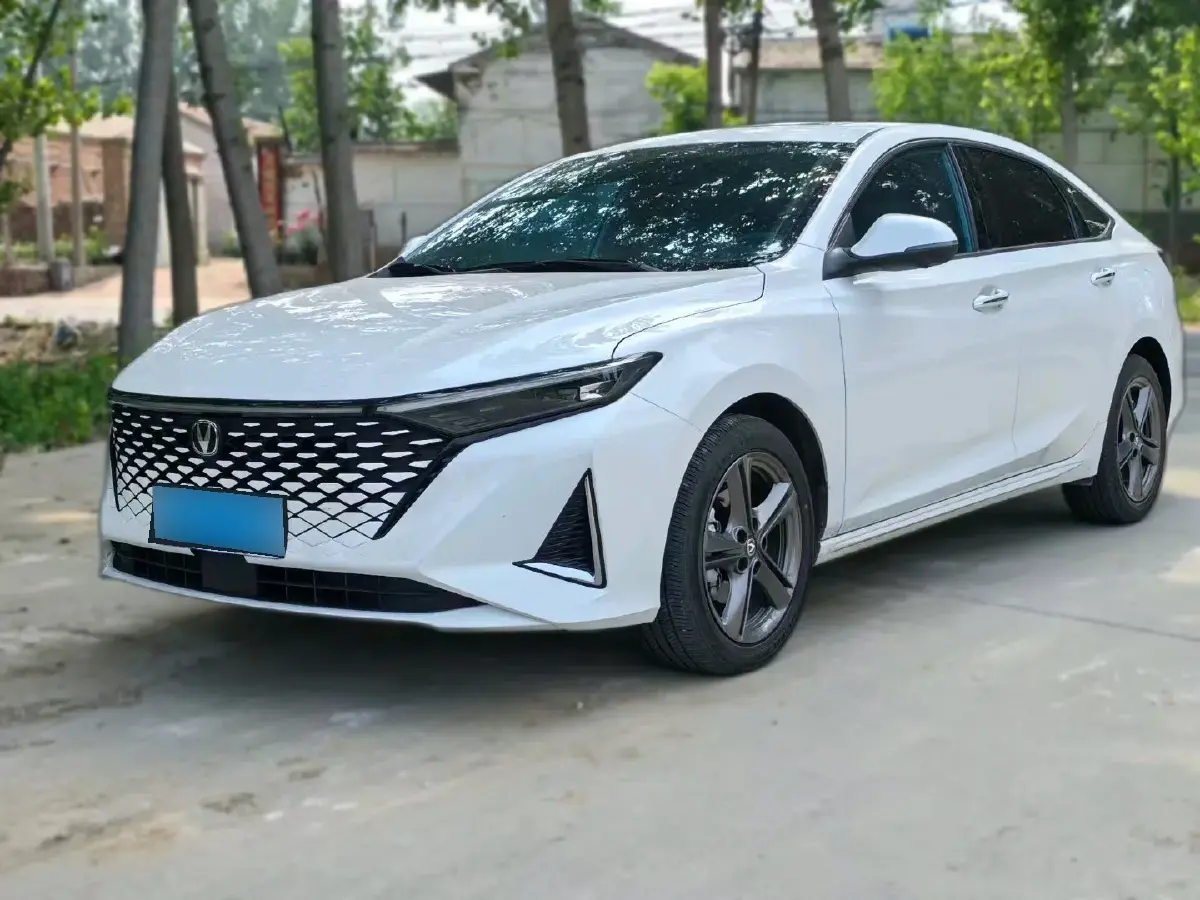 2023 ChangAn Raeton Plus 1.5T 188HP L4 7DCT