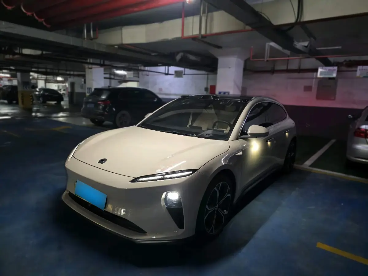 2024 NIO ET5T BEV 75KWH