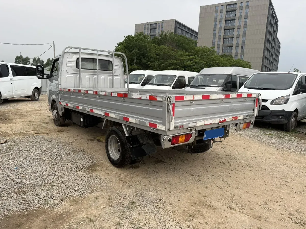 2023 WuLing Loong Truck 2.0L 136HP L4 5MT,autocango,china used car exporter,china ev exporter,chinese used car exporter,chinese used ev exporter