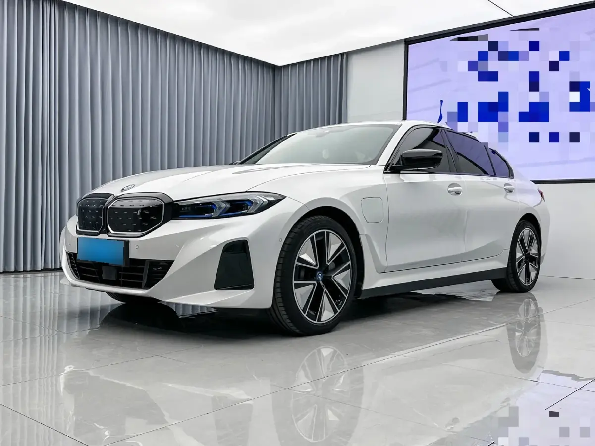 2024 BMW i3 BEV 79.05KWH