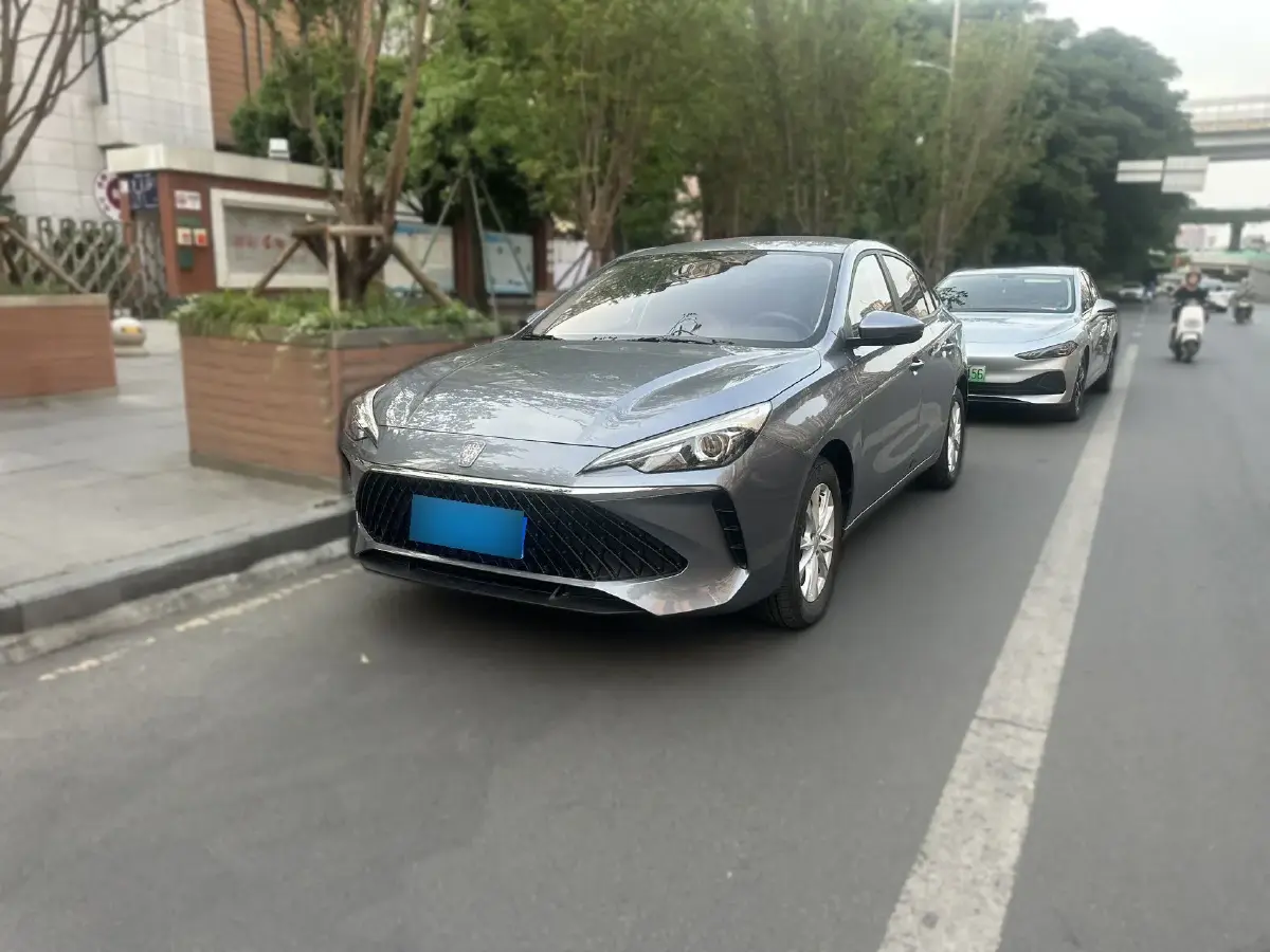 2023 Roewe i5 1.5L 129HP L4 5MT