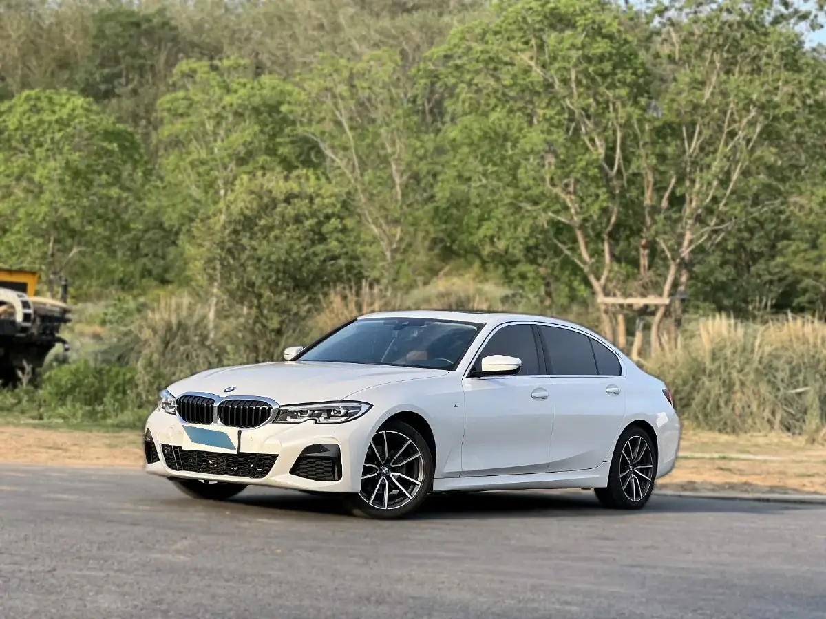 2022 BMW 3 Series 2.0T 184HP L4 8AT