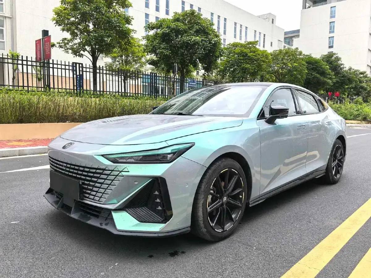 2022 ChangAn Raeton CC 1.5T 188HP L4 7DCT