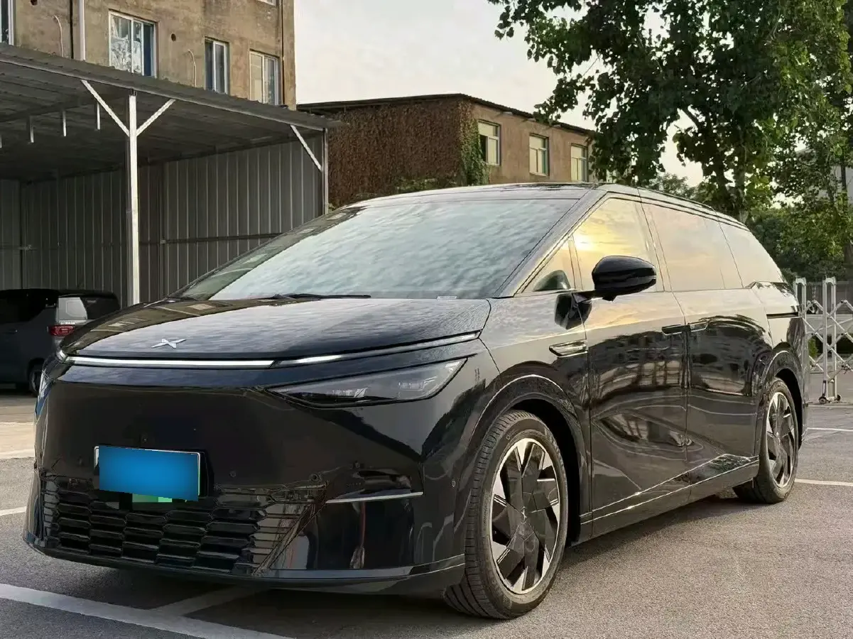2024 Xpeng X9 BEV 101.5KWH