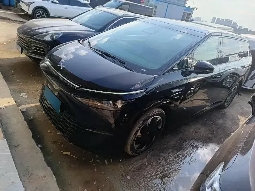 2024 Xpeng X9 BEV 101.5KWH