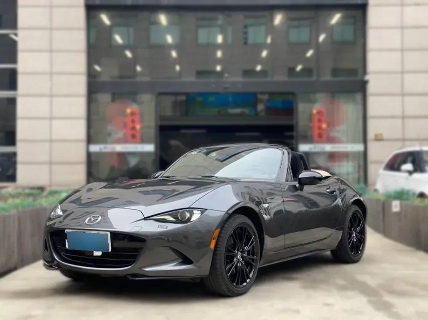 2023 BMW 3.0T 333HP L6 8AT,autocango,china used car exporter,china ev exporter,chinese used car exporter,chinese used ev exporter