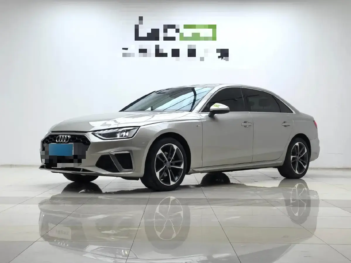 2020 Audi A4L 2.0T 150HP L4 7DCT