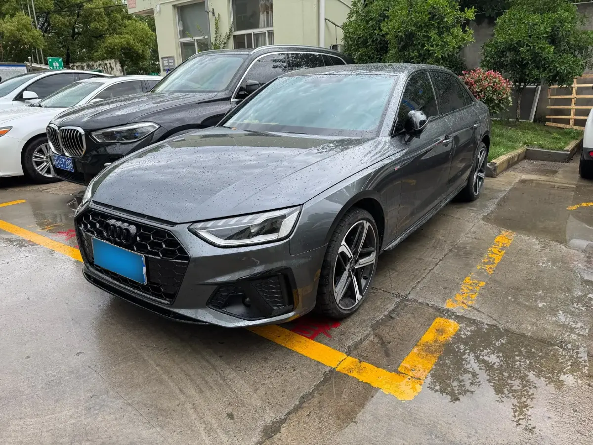 2024 Audi A4L 2.0T 190HP L4 7DCT