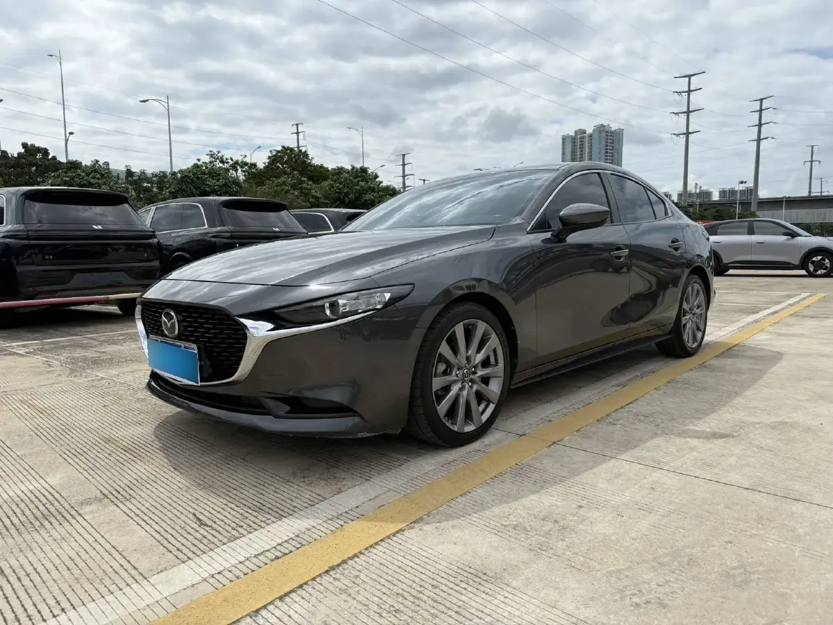 2022 Mazda 3 Axela 2.0L 158HP L4 6AT