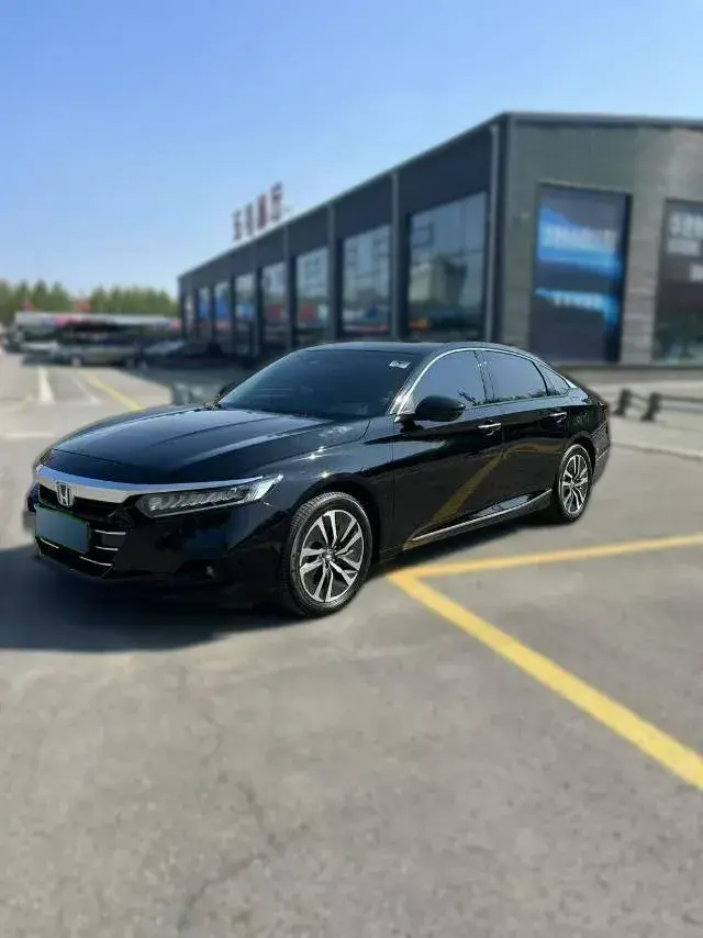 2023 Honda Accord 2.0L 148HP L4 E-CVT PHEV 17.7KWH