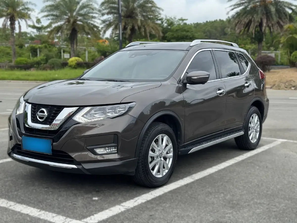 2023 Nissan X-Trail 2.0L 151HP L4 CVT