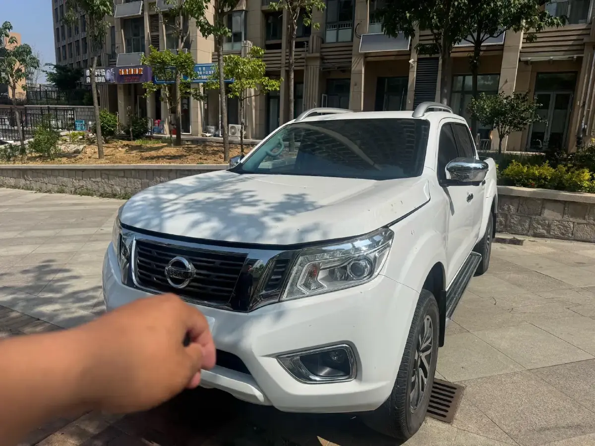 2021 Nissan Navara 2.5L 190HP L4 7AT
