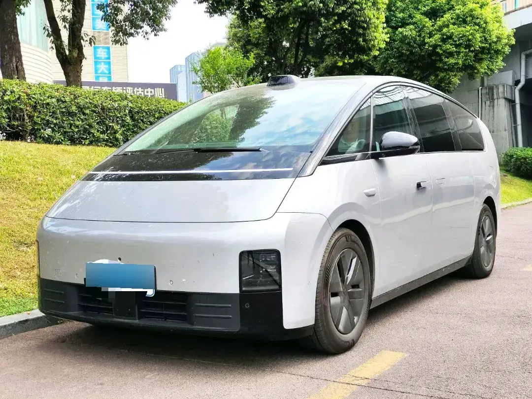 2024 Li MEGA BEV 102.7KWH