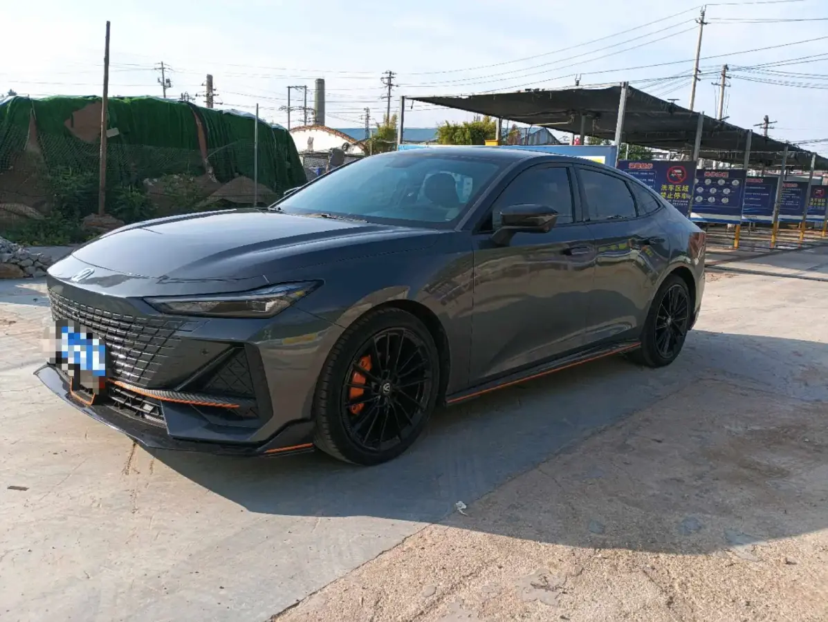 2022 ChangAn UNI-V 1.5T 188HP L4 7DCT