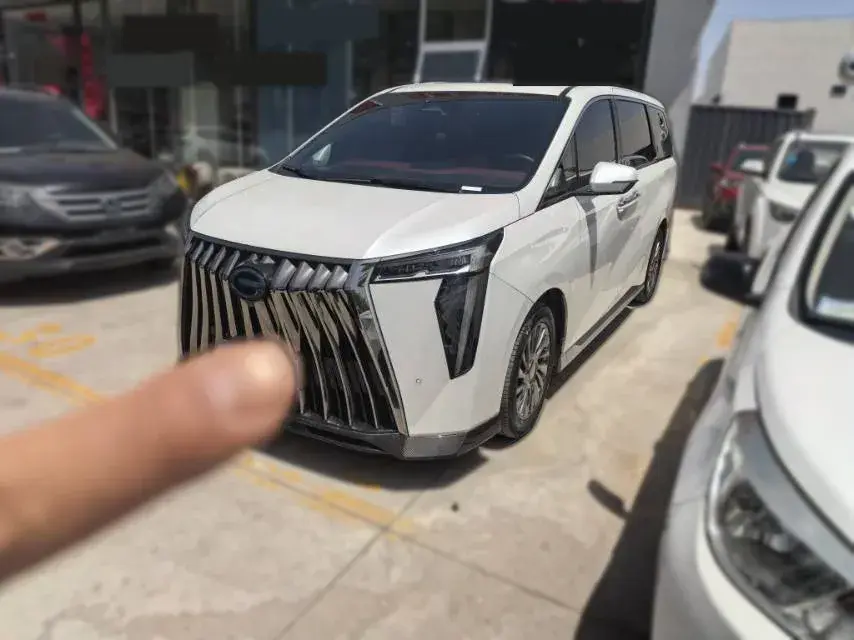 2023 GAC Trumpchi M8 2.0T 190HP L4 E-CVT Hybrid