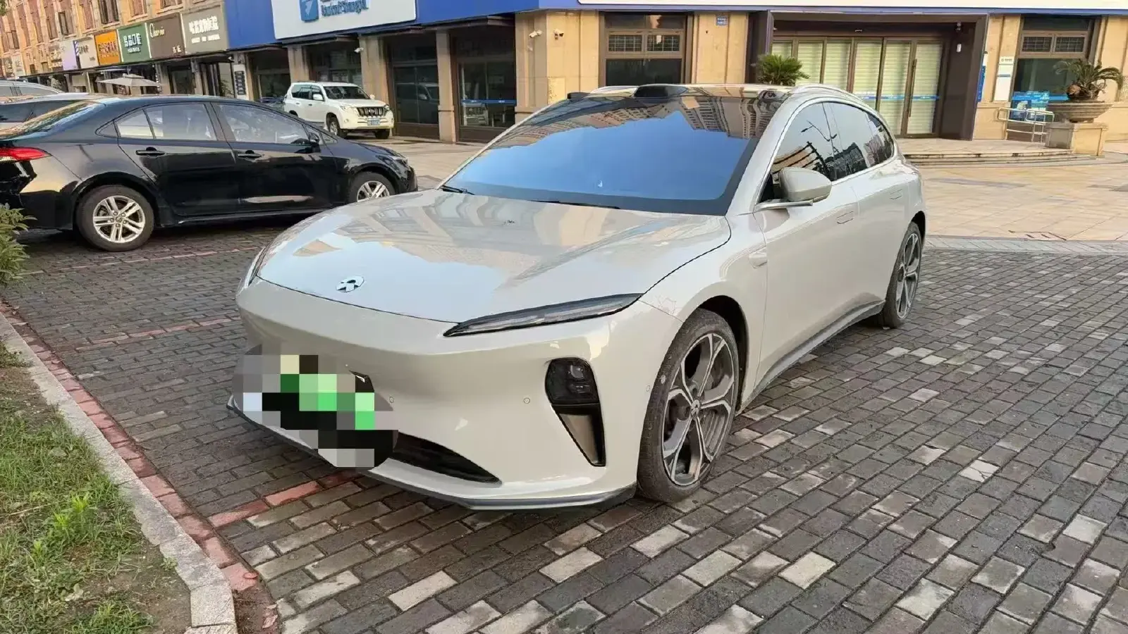 2023 NIO ET5T BEV 75KWH