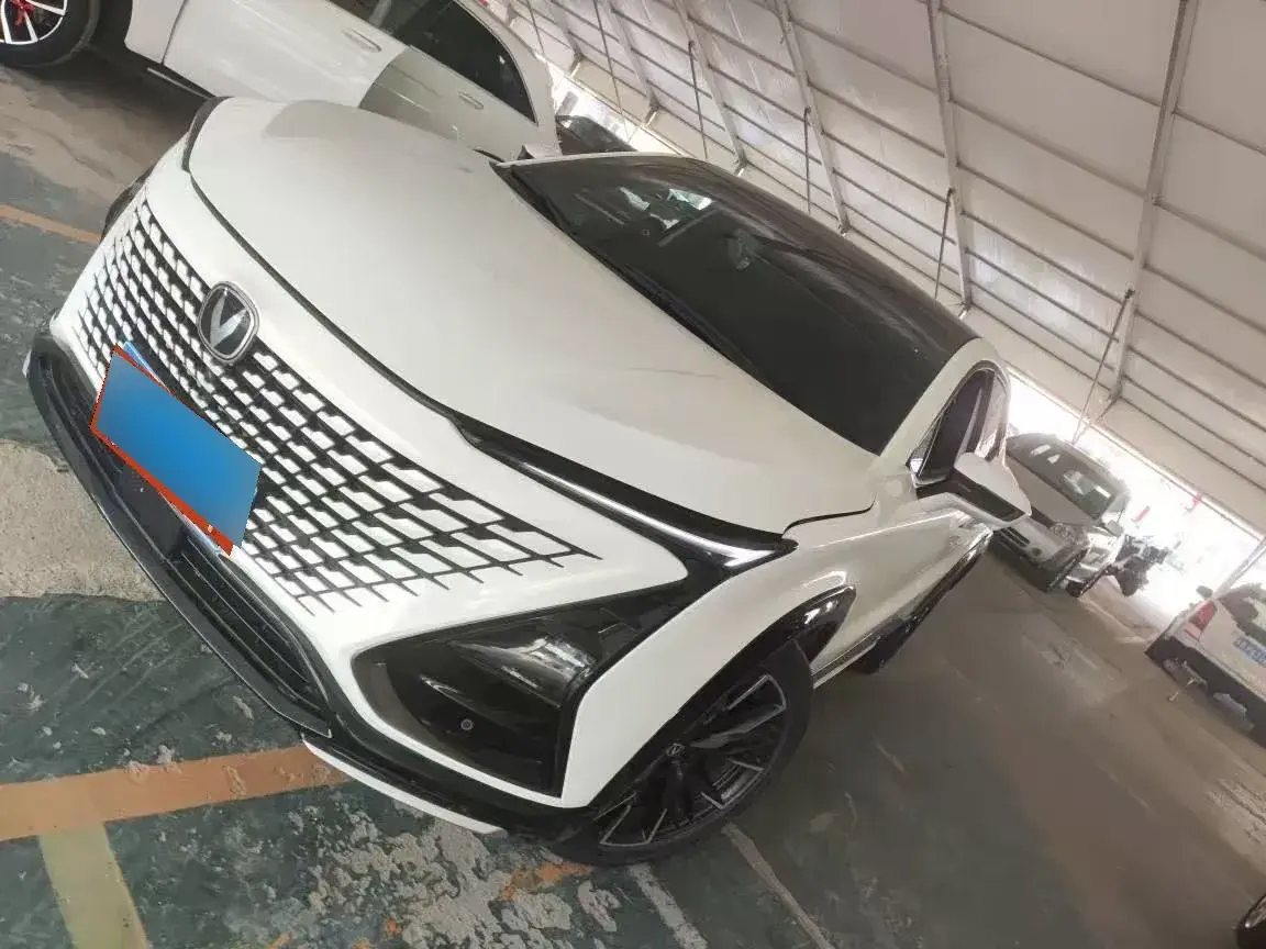 2023 ChangAn UNI-T 1.5T 188HP L4 7DCT