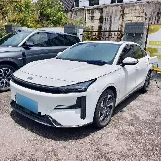 2024 Geely Galaxy L6 1.5T 163HP L4 3DHT PHEV