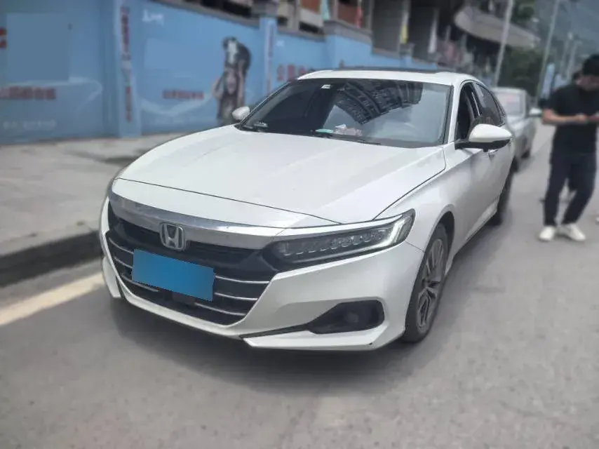2022 Honda Accord 2.0L 146HP L4 E-CVT Hybrid