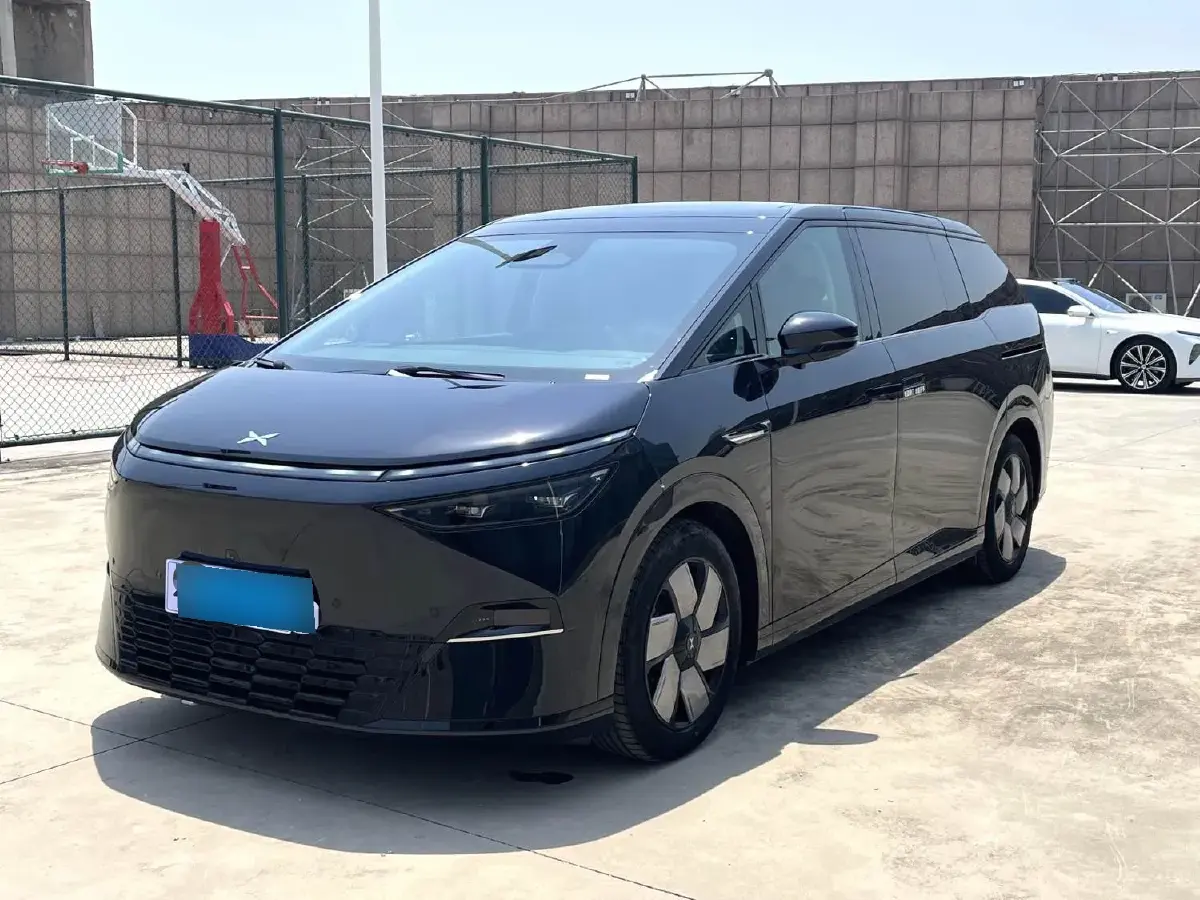 2024 Xpeng X9 BEV 101.5KWH