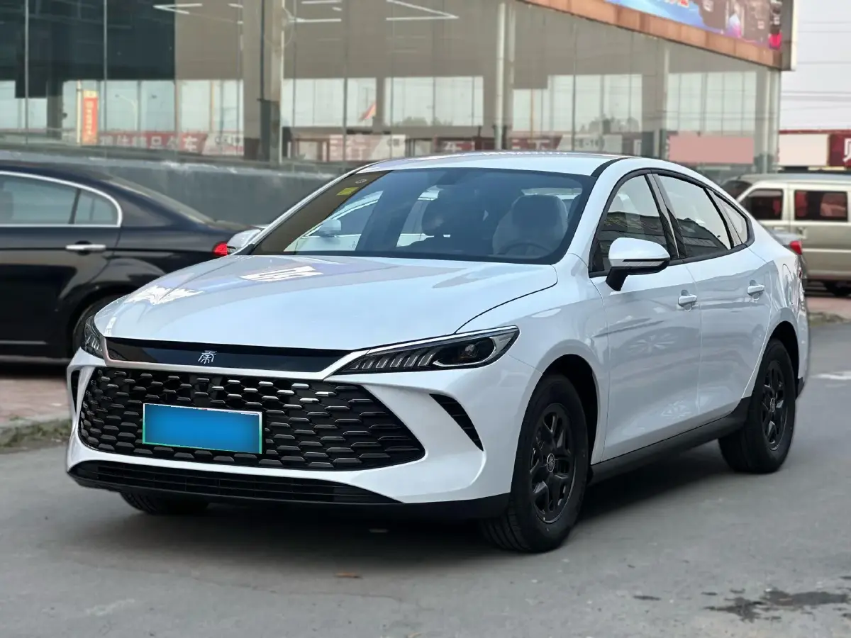 2025 BYD QinL 1.5L 101HP L4 E-CVT PHEV 10.08KWH