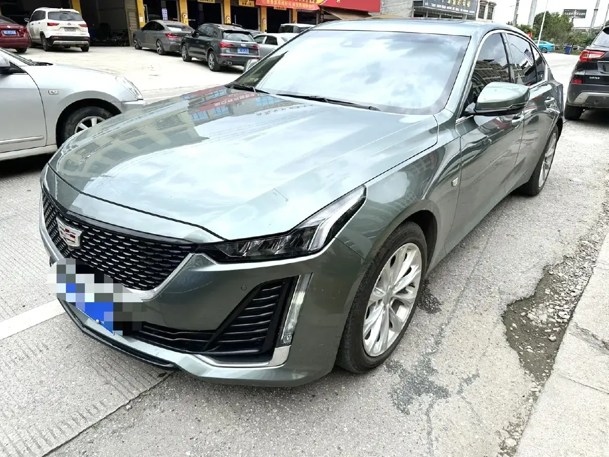 2022 Cadillac CT5 2.0T 237HP L4 10AT