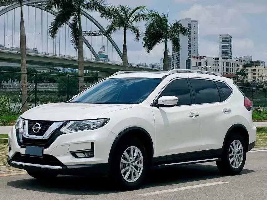 2022 Nissan X-Trail 2.0L 151HP L4 CVT
