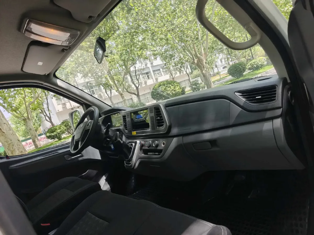 2023 MAXUS XinTu EV80 BEV 51.5KWH,autocango,china used car exporter,china ev exporter,chinese used car exporter,chinese used ev exporter