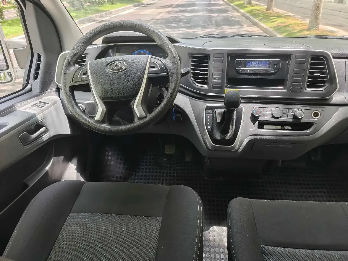 2023 MAXUS XinTu EV80 BEV 51.5KWH,autocango,china used car exporter,china ev exporter,chinese used car exporter,chinese used ev exporter