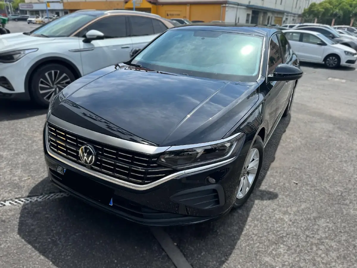 2024 Volkswagen Passat 1.4T 150HP L4 7DCT