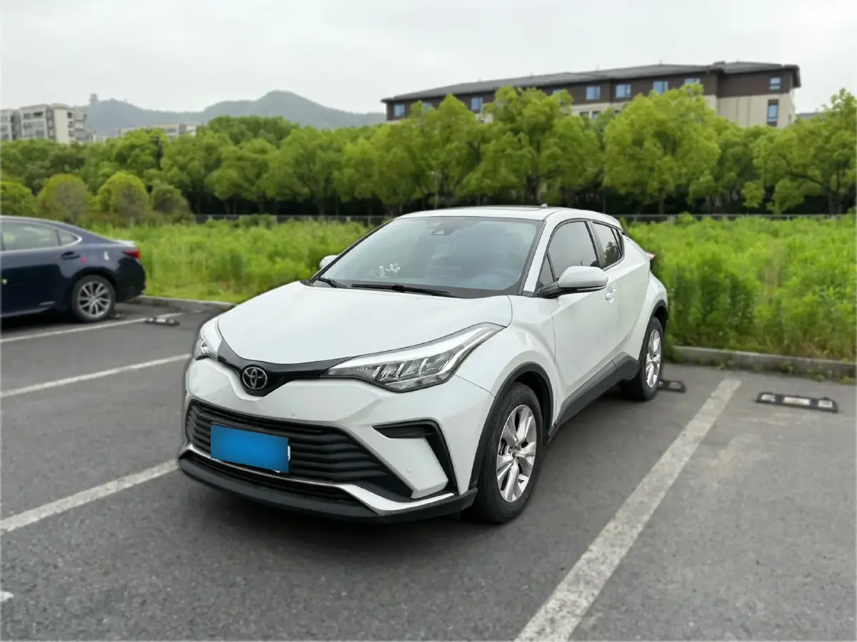2021 Toyota Izoa 2.0L 171HP L4 CVT