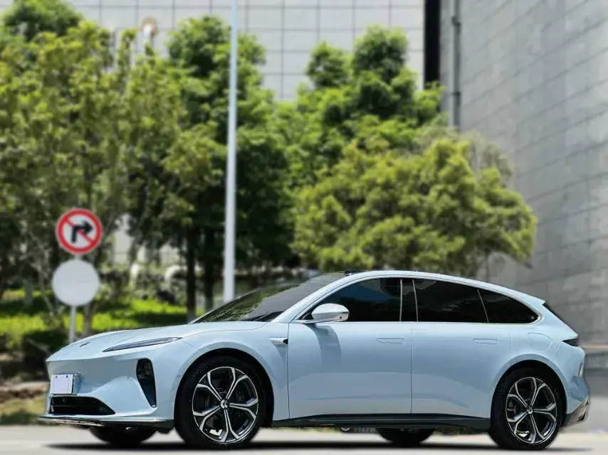 2024 NIO ET5T BEV 75KWH