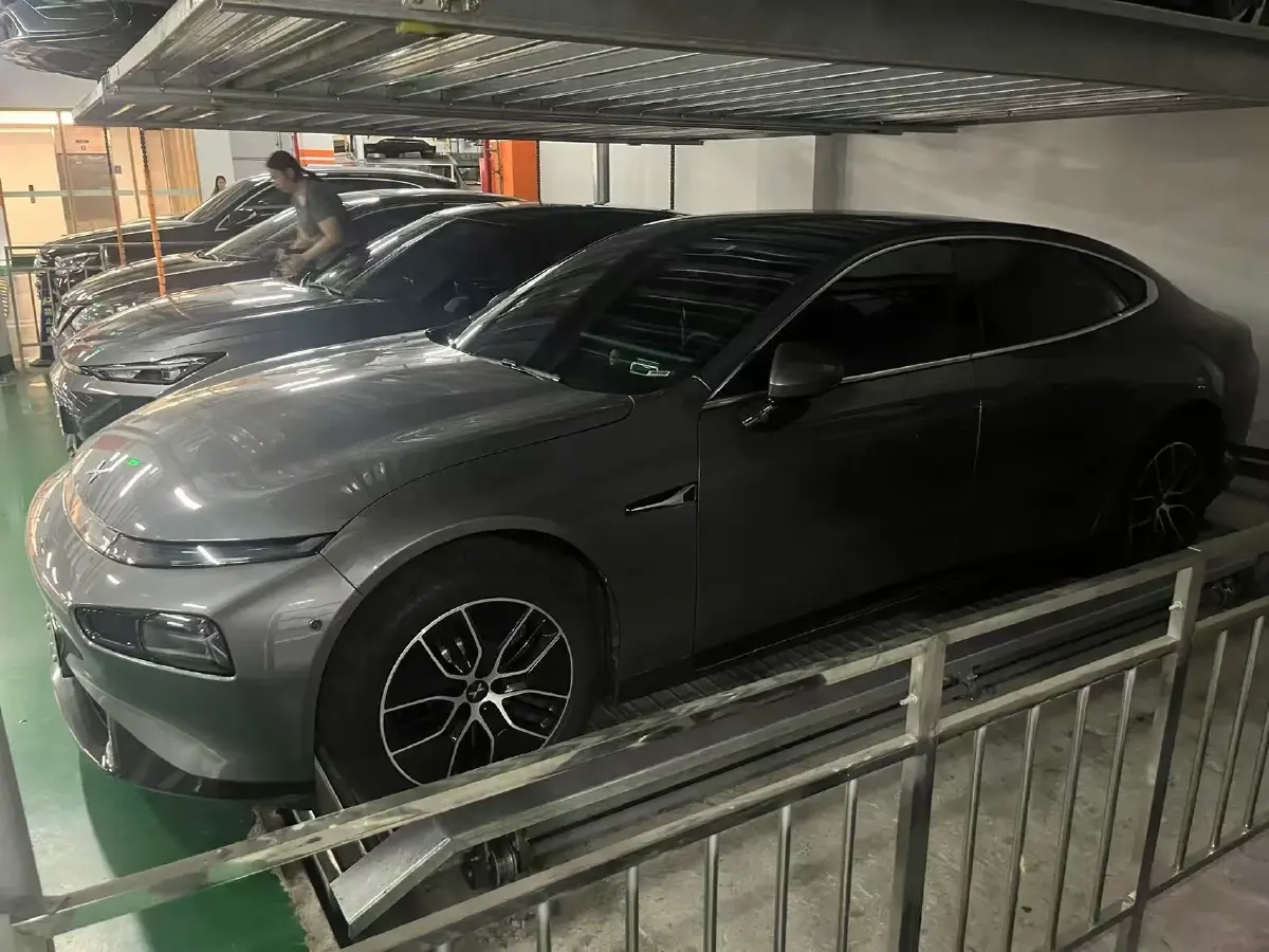 2023 Xpeng P7 BEV 86.2KWH