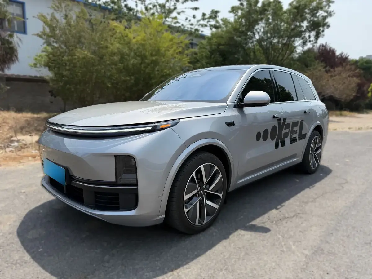 2023 Li L8 Range Extended 154HP REEV 40.9KWH