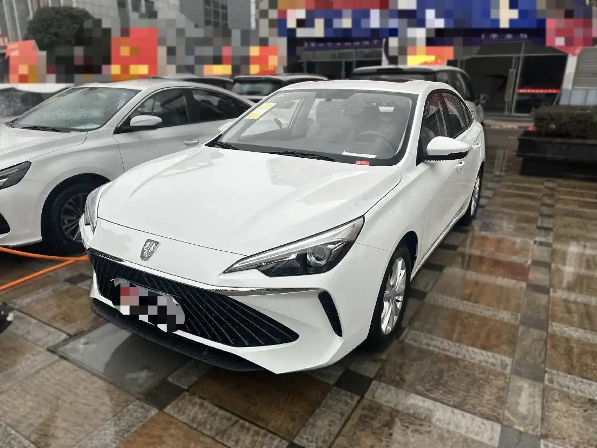 2023 Roewe i5 1.5L 129HP L4 CVT