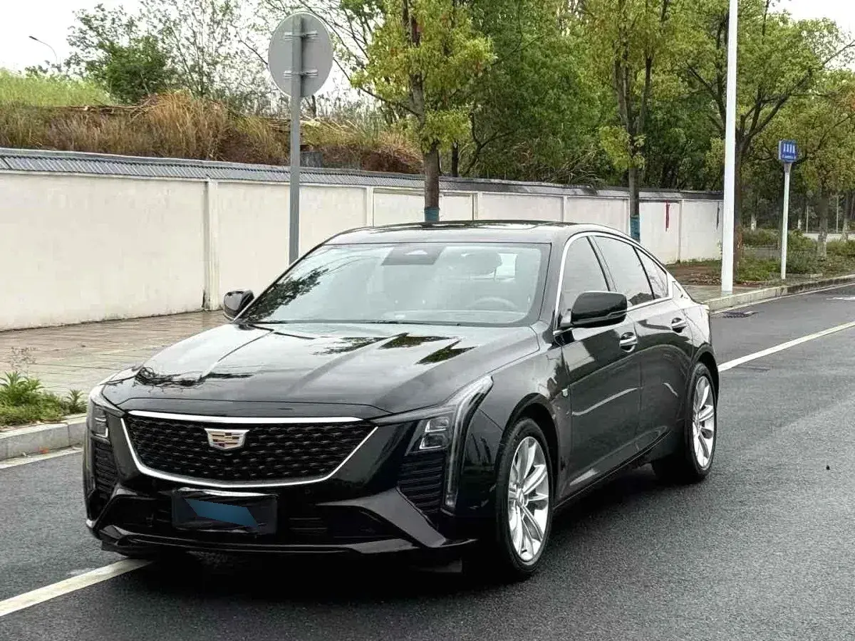 2024 Cadillac CT5 2.0T 237HP L4 10AT