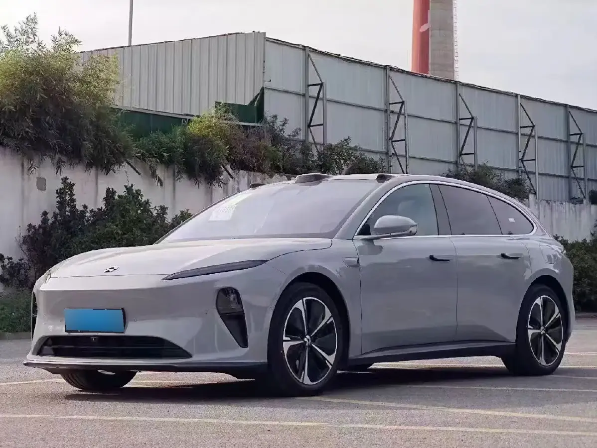 2024 NIO ET5T BEV 75KWH
