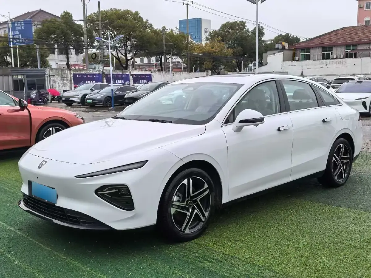 2023 Roewe D7 BEV 68.5KWH