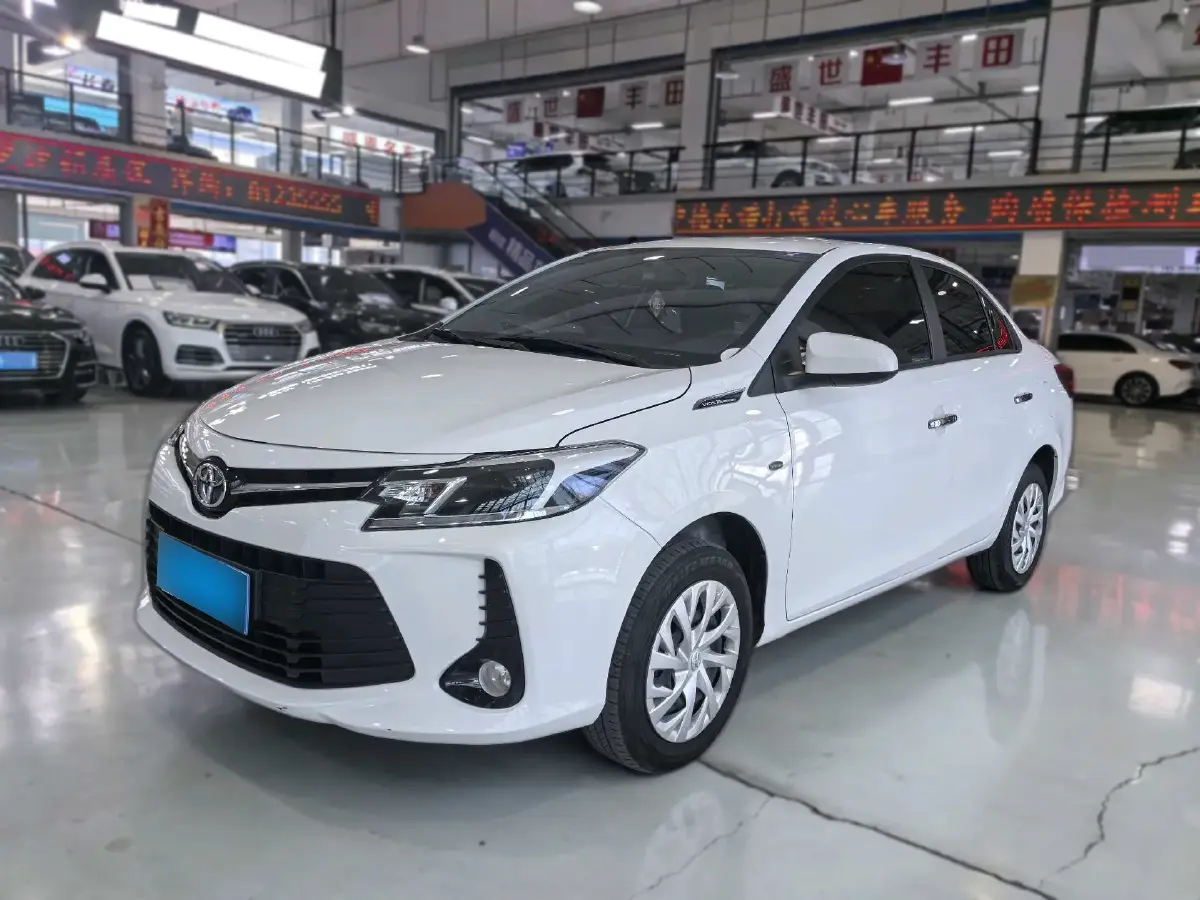 2022 Toyota Vios 1.5L 112HP L4 CVT